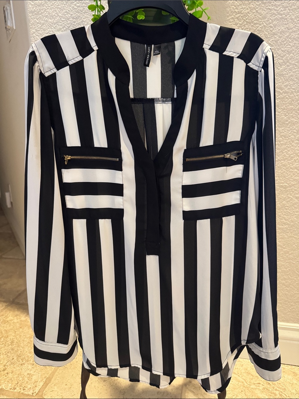 Love Haight Women’s Bold Black & White Vertical Stripe Blouse with Zip Pockets L